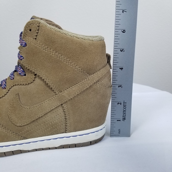 Nike Sky High Athleisure Streetwear Hidden Wedge Brown Suede Sneakers Size 8.5 - Picture 11 of 12